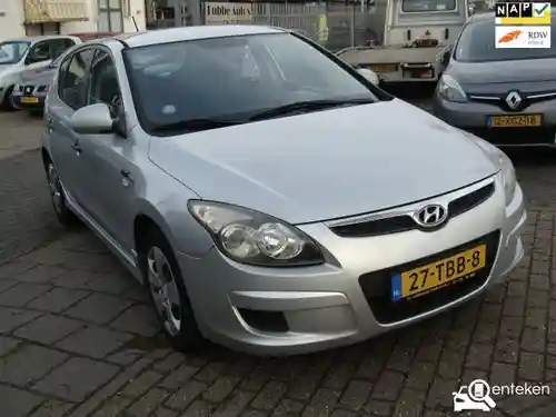Hyundai i30 1.4 blue 2012