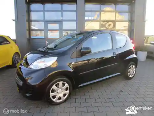 Peugeot 107 1.0 70 2012