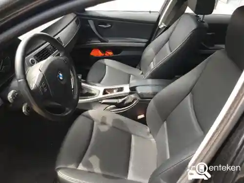 BMW 318i Touring 2008