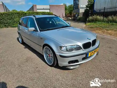 BMW 320i Touring 2003