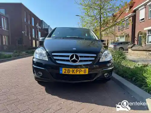 Mercedes-Benz B 180 2010