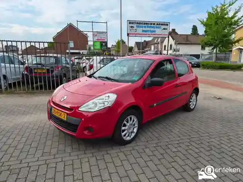 Renault Clio 1.2 16V 75 2010