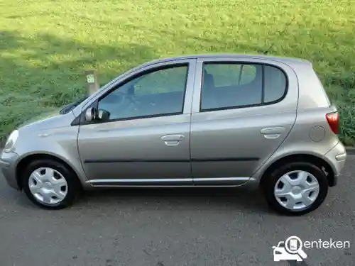 Toyota Yaris 1.3 2004