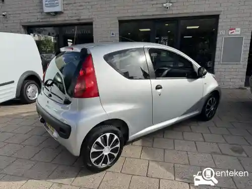 Peugeot 107 1.0 70 2010