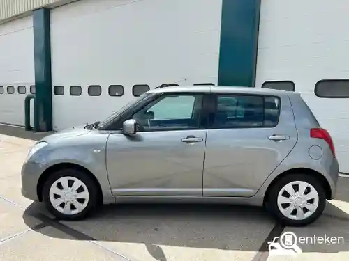 Suzuki Swift 1300 2005