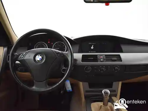 BMW 523i Touring 2006