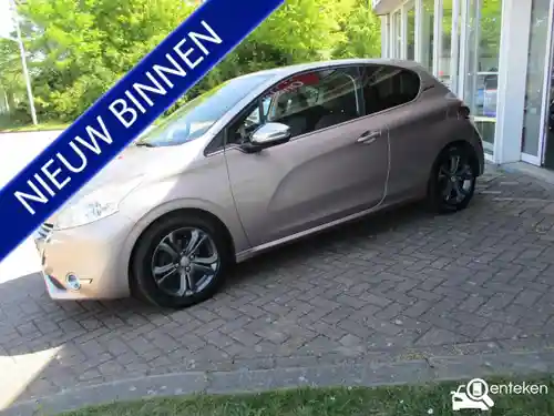 Peugeot 208 1.6 VTi 120 2012