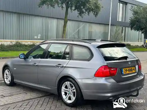 BMW 318i Touring 2008