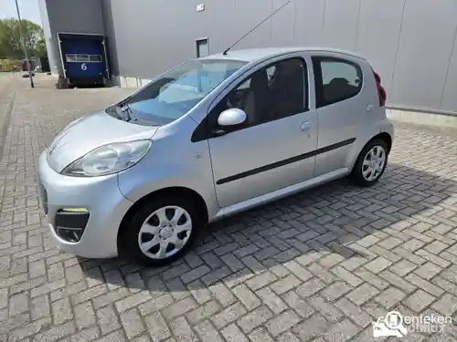 Peugeot 107 1.0 68 2012