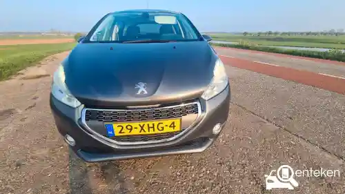 Peugeot 208 1.6 120 VTi 2012