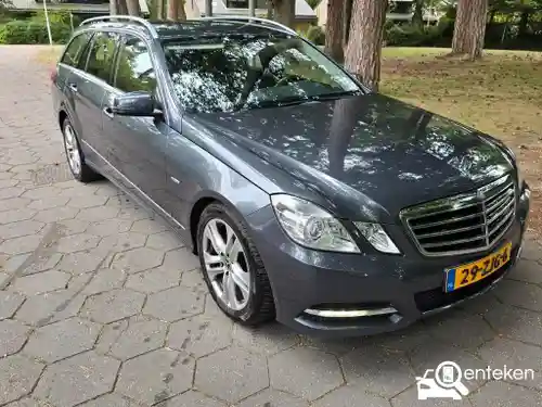 Mercedes-Benz E 200 BlueEFFICIENCY T-model 2012