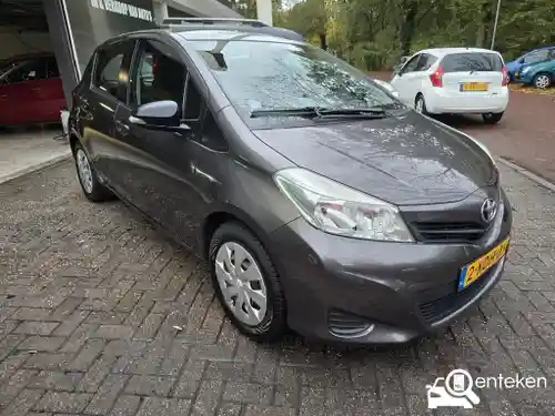 Toyota Yaris 1.0 2012
