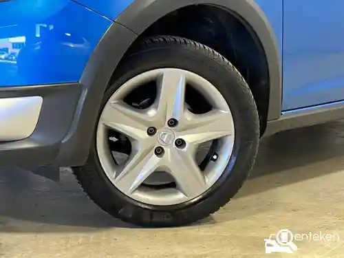 Dacia Sandero Stepway TCe 90 2013