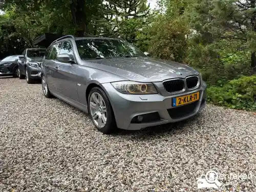 BMW 318i Touring 2010