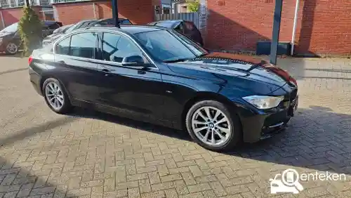 BMW 320i 2013