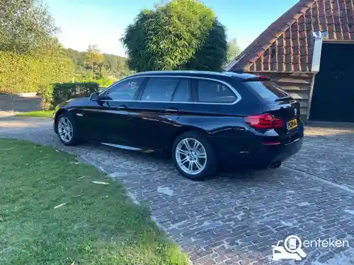 BMW 520i Touring 2013