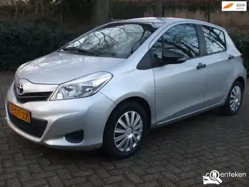 Toyota Yaris 1.0 2012