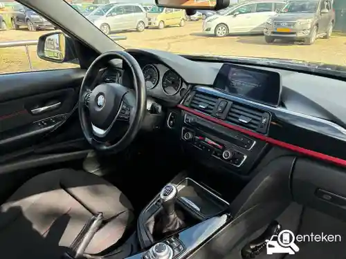 BMW 320d EfficientDynamics Edition Touring 2013