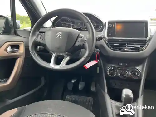 Peugeot 208 1.2 PureTech 82 2013