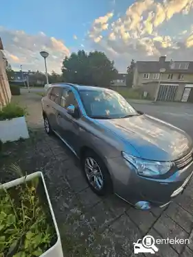 Mitsubishi Outlander 2.0 Plug-In Hybrid 2013