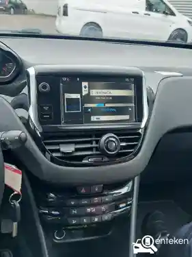 Peugeot 208 1.2 PureTech 82 2014