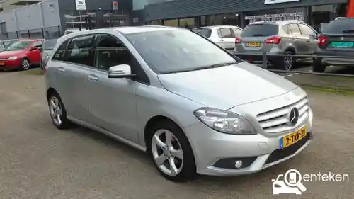 Mercedes-Benz B 180 2014