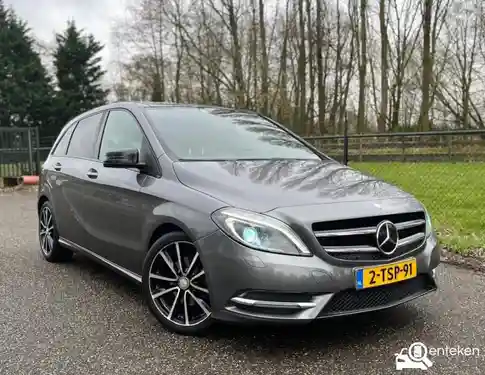 Mercedes-Benz B 180 2014
