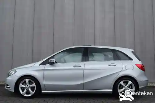 Mercedes-Benz B 180 2014