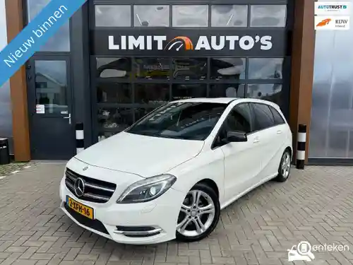 Mercedes-Benz B 180 2012