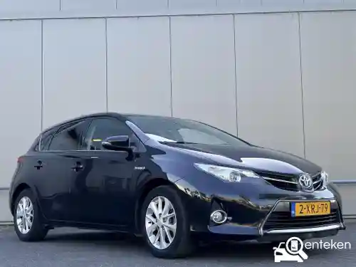 Toyota Auris 1.8 Hybrid 2014