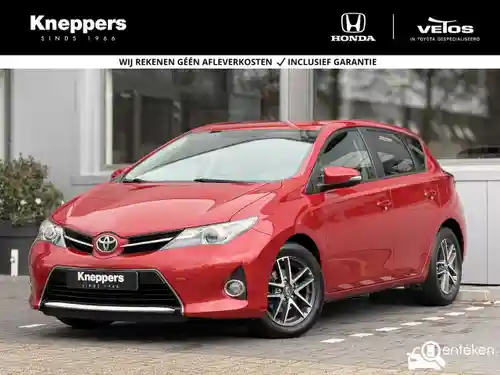 Toyota Auris 1.33 2014