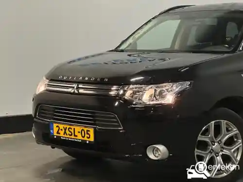 Mitsubishi Outlander 2.0 Plug-In Hybrid 2014