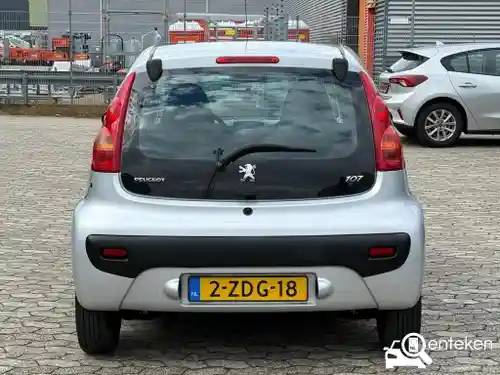 Peugeot 107 1.0 70 2011