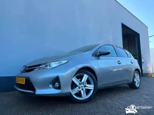 Toyota Auris 1.6 2015