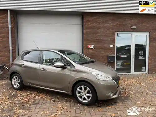Peugeot 208 1.2 PureTech 82 2015