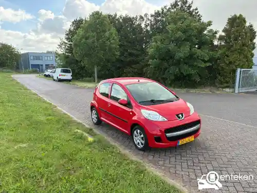Peugeot 107 1.0 70 2010