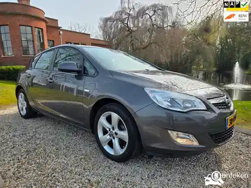 Opel Astra 1.6 2010