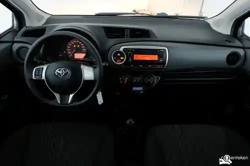 Toyota Yaris 1.0 2012