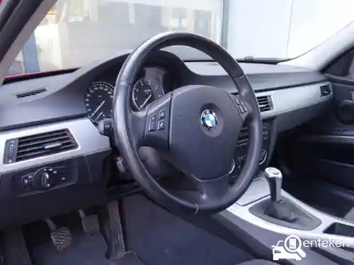 BMW 318i Touring 2008