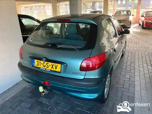 Peugeot 206 75 2001