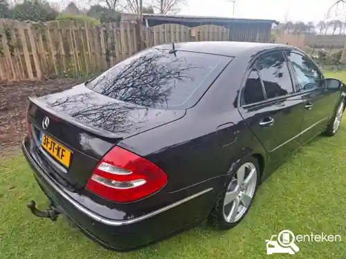 Mercedes-Benz E 240 2002