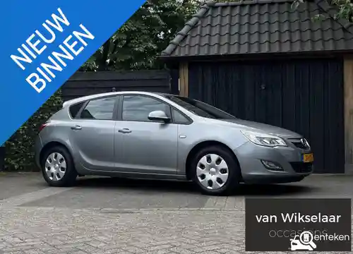 Opel Astra 1.6 2010
