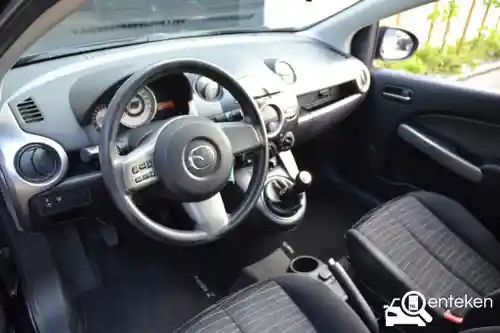 Mazda 2 1.3 2010