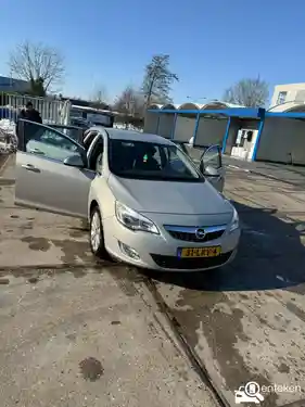 Opel Astra 1.6 2010