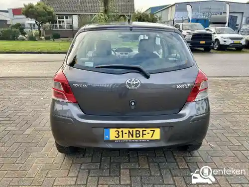 Toyota Yaris 1.0 2010