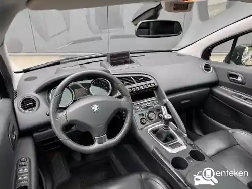 Peugeot 3008 155 THP 2011