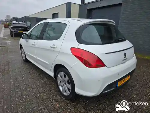 Peugeot 308 SW e-HDi 110 2011