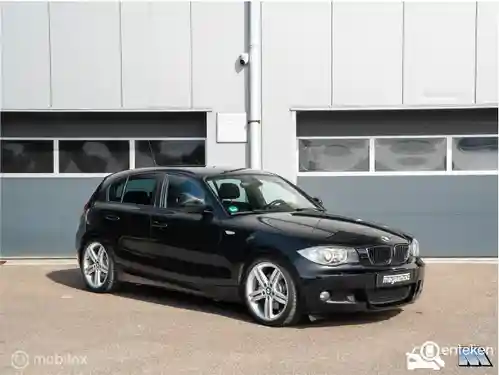 BMW 130i 2007