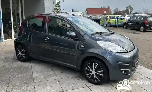 Peugeot 107 1.0 68 2012