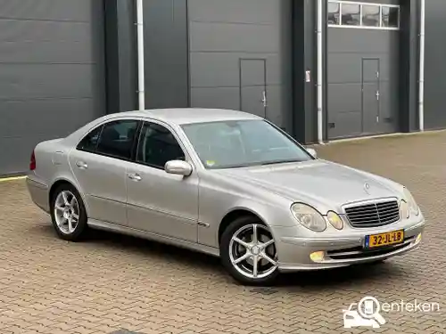 Mercedes-Benz E 270 CDI 2002